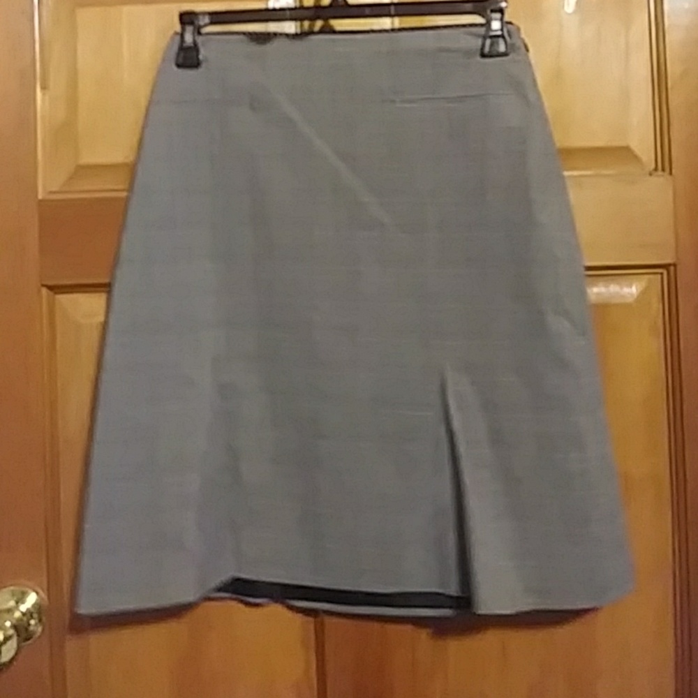 Persuits.ltd nwot